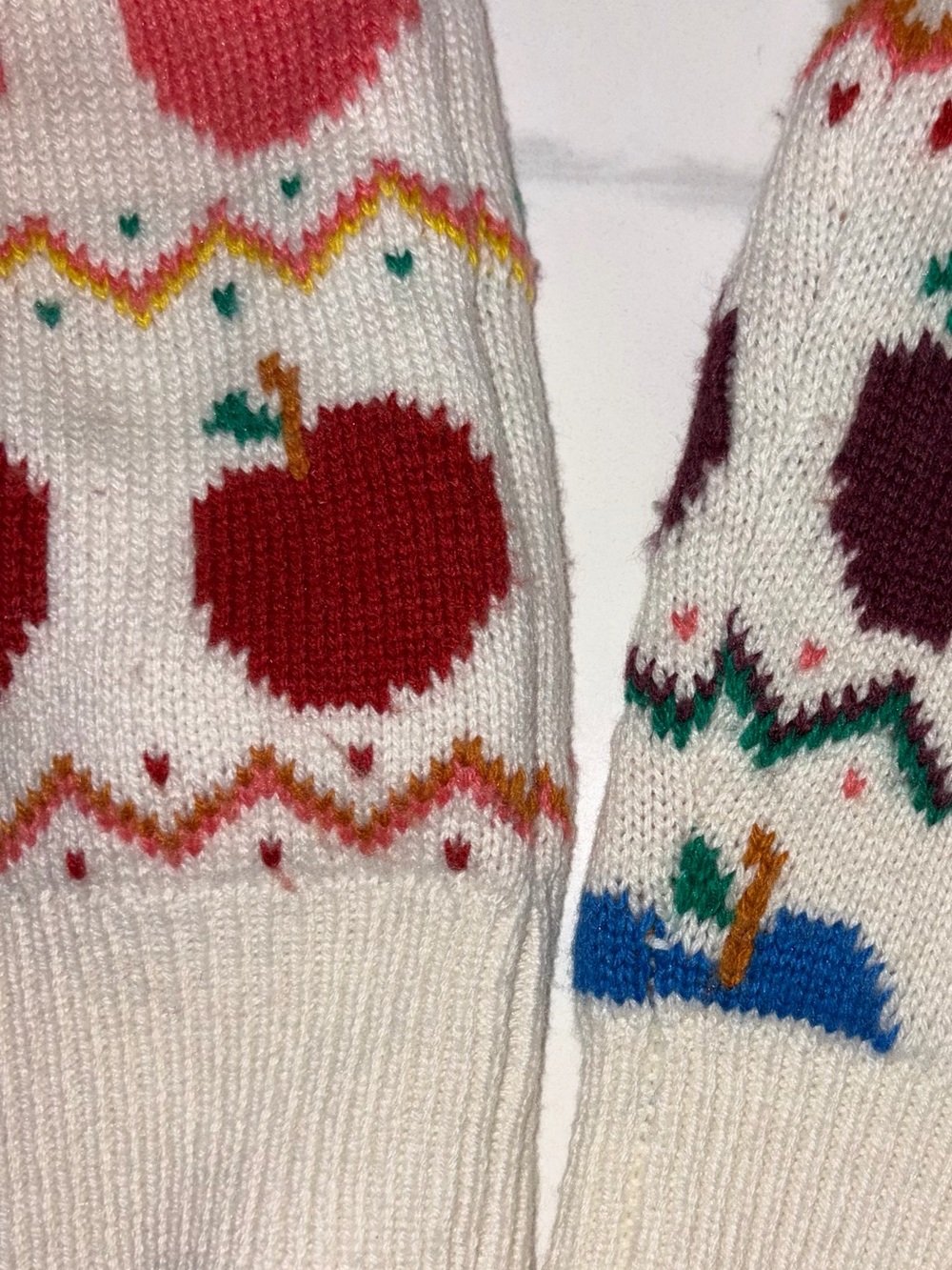 Boden Fair Isle Apple Sweater, Size Small - Picture 11 of 13